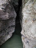 P1010107.jpg (960x1280; 305520 bytes)